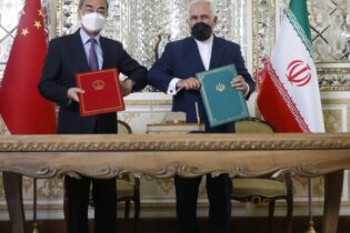 توافق ایران و چین تیغ دو لبه است اخبار قرارداد ایران و چین