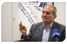 انتقاد از الزام صنایع به تولید برق تجدیدپذیر/ تهدیدی برای بهرهوری و تخصص صنایع فولادی انتقاد از الزام صنایع به تولید برق تجدیدپذیر/ تهدیدی برای بهرهوری و تخصص صنایع فولادی قیمت روز دلار در بانک قیمت روز دلار در بانک قیمت روز دلار در بانک